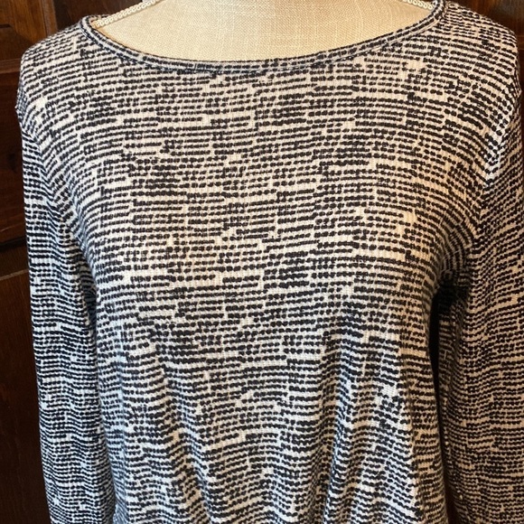 AGB 3/4 Sleeve Knotted Tie Bottom Lightweight Top - Picture 3 of 6